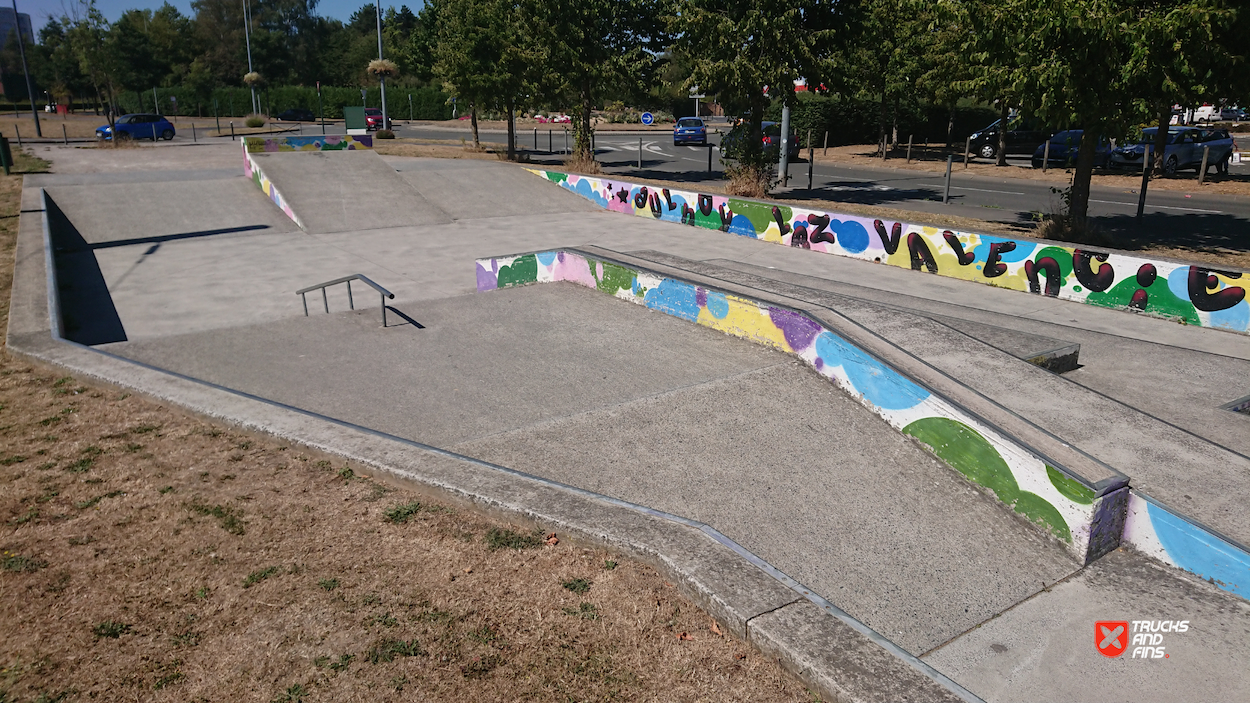 Aulnoy Lez Valenciennes skatepark